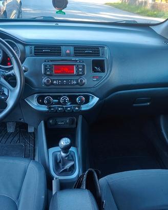 kia rio benzina/gpl 2011