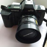 Macchina fotografica Olympus OM 77AF con  70/300