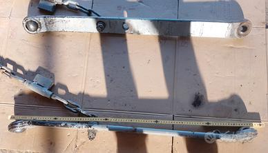 Bracci per sollevatore trattore agricolo 