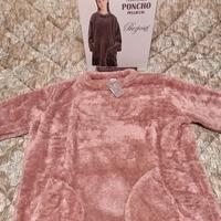 Lavorata a mano nuova e caldissima mantella/poncho