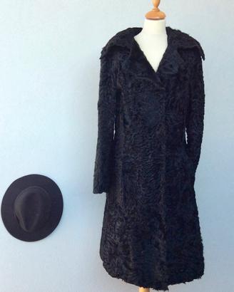 Pelliccia nera artigianale