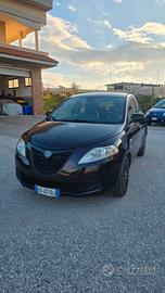 Lancia Ypsilon 1.2 69 CV 5 porte S&S Silver