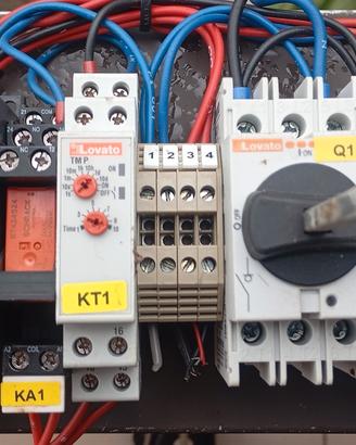LOVATO GA032A più altri componenti vedi foto 