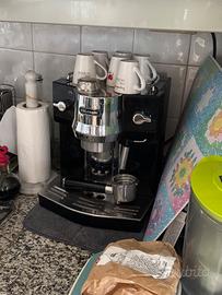 Macchine del caffè espresso cialde De Longhi