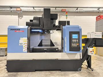Centro di lavoro doosan dnm 650 cnc siemens