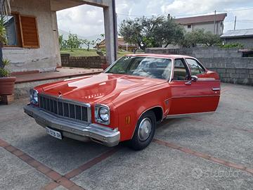 Auto Americana Malibu Clasic 1975