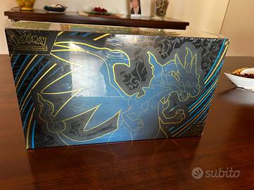 Pokémon Ultra Premium Collection Charizard – Fiamm