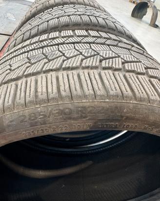 Gomme 285/30 R22 101W