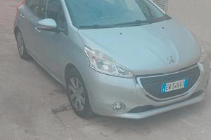 Peugeot 208 anno 2014