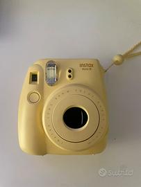 Instax mini 8 gialla