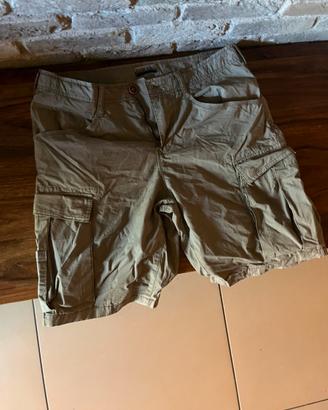 Pantaloni corti Timberland tessuto leggero.