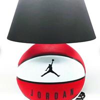 Lampada da tavolo palla da basket Jordan