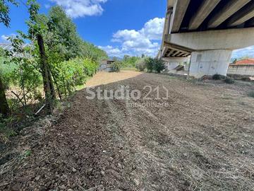 Terreno di 700 m² a Montevarchi
