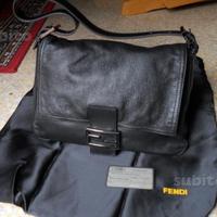 Borsa Fendi originale in pelle nera nuova