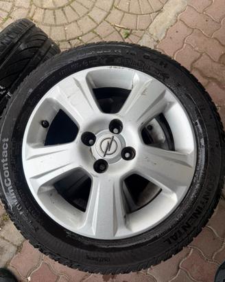 Gomme e cerchi.