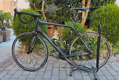 Bici da corsa Trek in carbonio