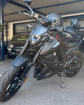 Moto Zontes 125U pari al nuovo