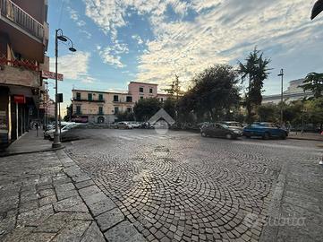 NEGOZIO A SAN GIORGIO A CREMANO