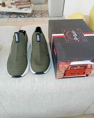 scarpe uomo nuove n.43