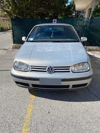 GOLF CABRIO USATA