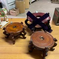 Portavasi retró in legno