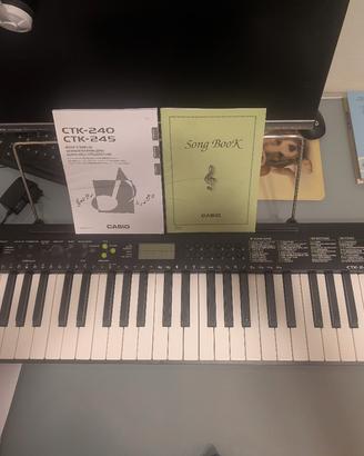 pianola Casio CTK 240