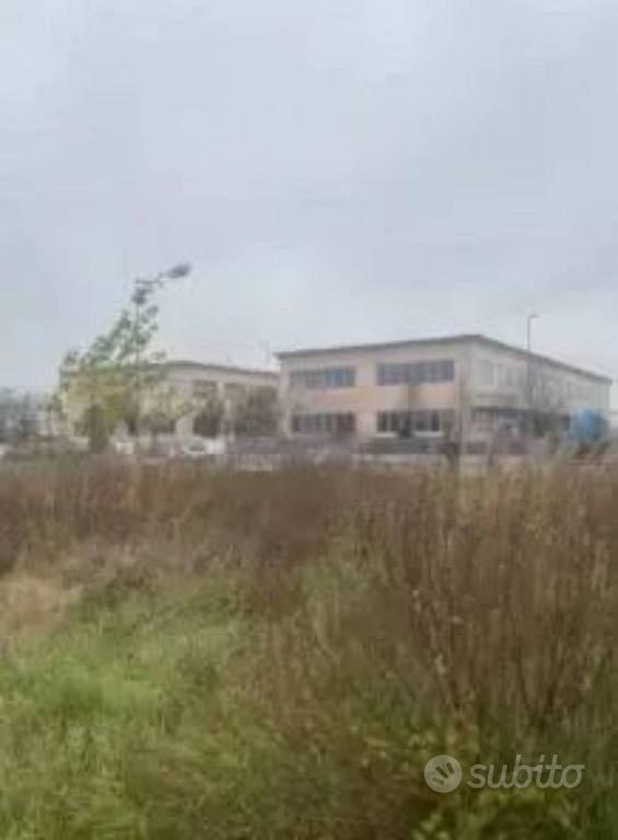 Immobile in asta di 1708 m² a Cesena - Altro