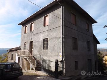 Palazzina indipendente con 2 appartamenti