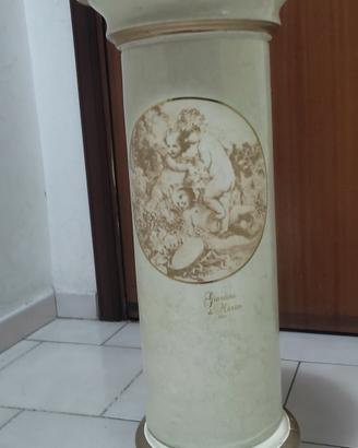 colonna in gesso 