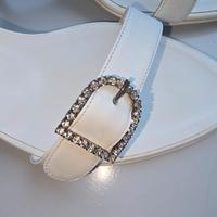 sandalo in pelle bianca