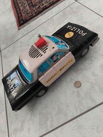 Auto latta squadra mobile Polizia