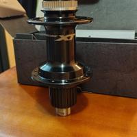 mozzo ruota Shimano XT