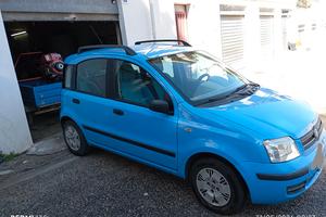 Fiat Panda 1.3MUltijet 75cv con carrellino.