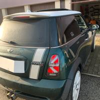 Mini cooper s r53 british racing green