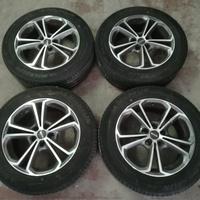 1155 - Pneumatici 215/60 R17 + cerchi Toyota