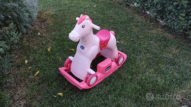 Cavalluccio a dondolo (Chicco) per bambina
