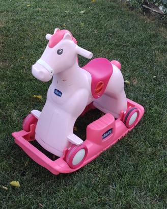Cavalluccio a dondolo (Chicco) per bambina