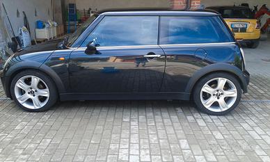 MINI Cooper RC 31 – 1600 – 116cv Benzina