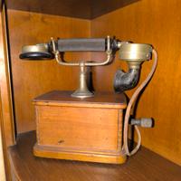 Antico Telefono da Campo in Legno