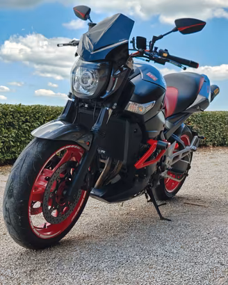 Suzuki gsr 600