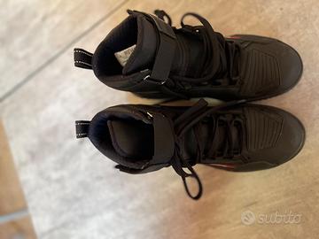 Scarpe donna moto