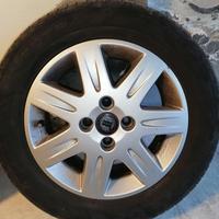 Cerchi più gomme