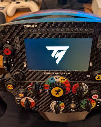 trhusmaster TS-XW+ VOLANTE FERRARI SF1000+ PEDALI