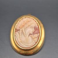 SPILLA IN ORO CON CAMMEO