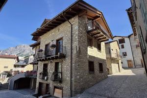 Appartamento di 116 m² con 4 locali e box auto a V