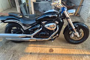 moto 800 suzuki intruder