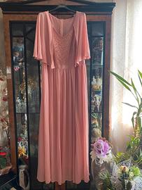 Abito da cerimonia per signora.