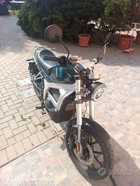 Horwin CR 6 - full elettic