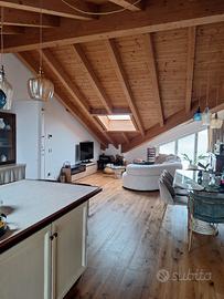 Quadrilocale finiture di pregio Villaggio del Sole