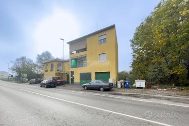 Stabile - Palazzo a Cambiano 15 locali